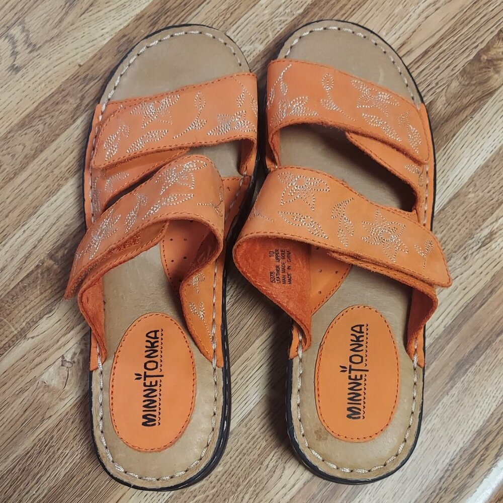 Minnetonka Size 10 Sandals